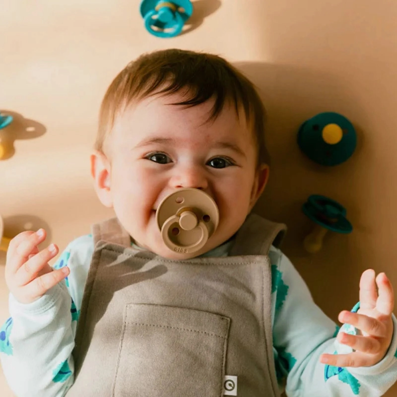 BIBS Colour Latex Soothers 6  months Pack of 2 - Vanilla & Blush