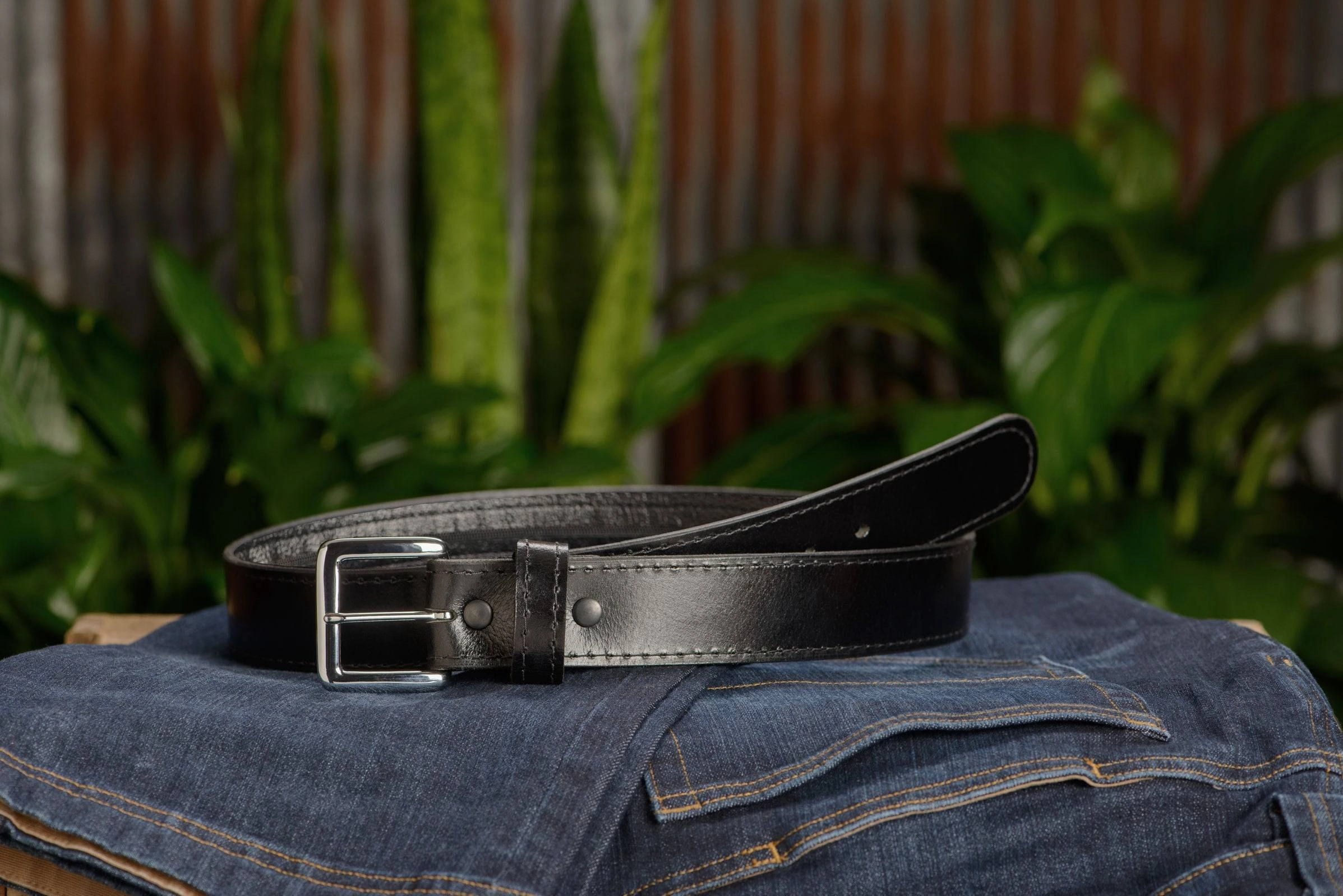 Black Water Buffalo Money Belt With 25" Zipper 1.50" Wide