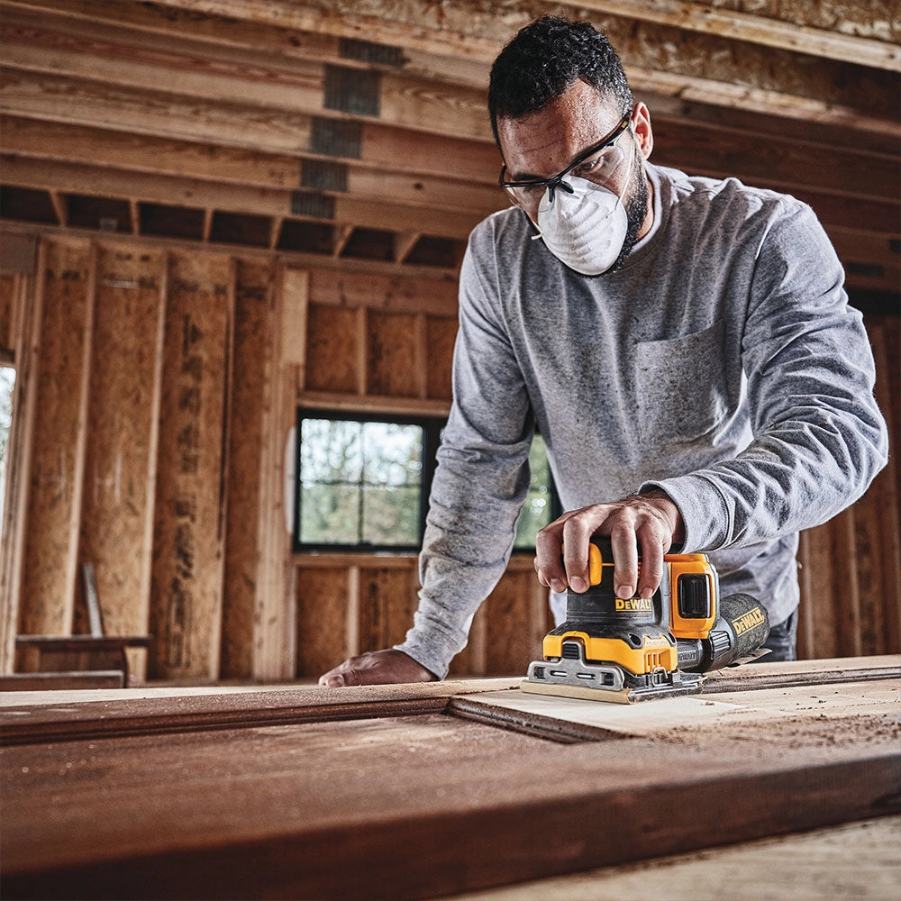 DeWALT DCW200D1 20V MAX XR 1/4 Sheet Cordless Durable Variable Speed Sander Kit