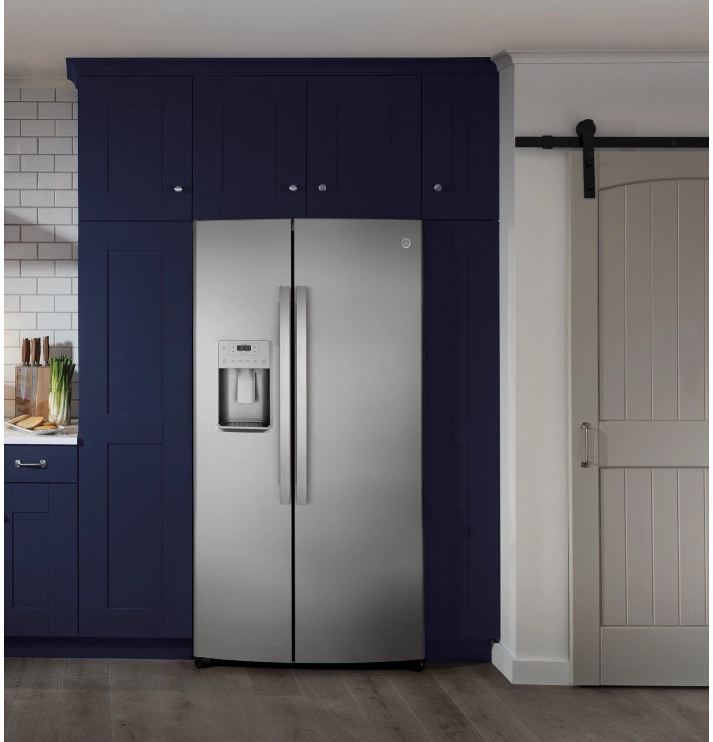 GE Stainless Steel Side-By-Side Refrigerator (25.1 Cu.Ft) - GSS25IYNFS