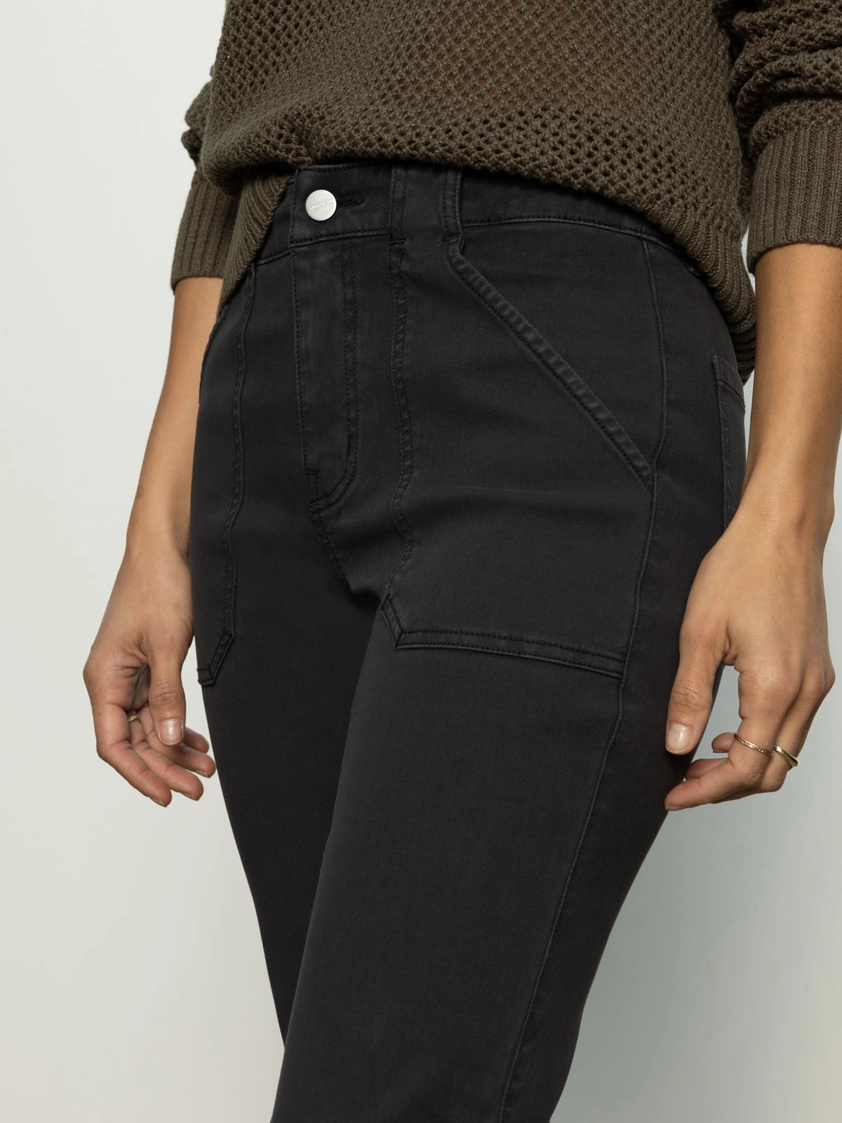 Sculpted Hayden Standard Rise Straight Crop Pant Black