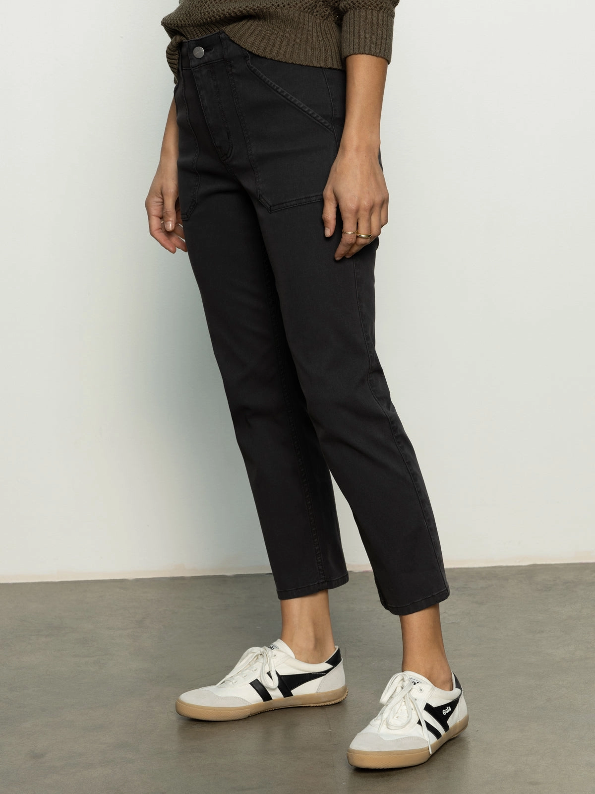 Sculpted Hayden Standard Rise Straight Crop Pant Black