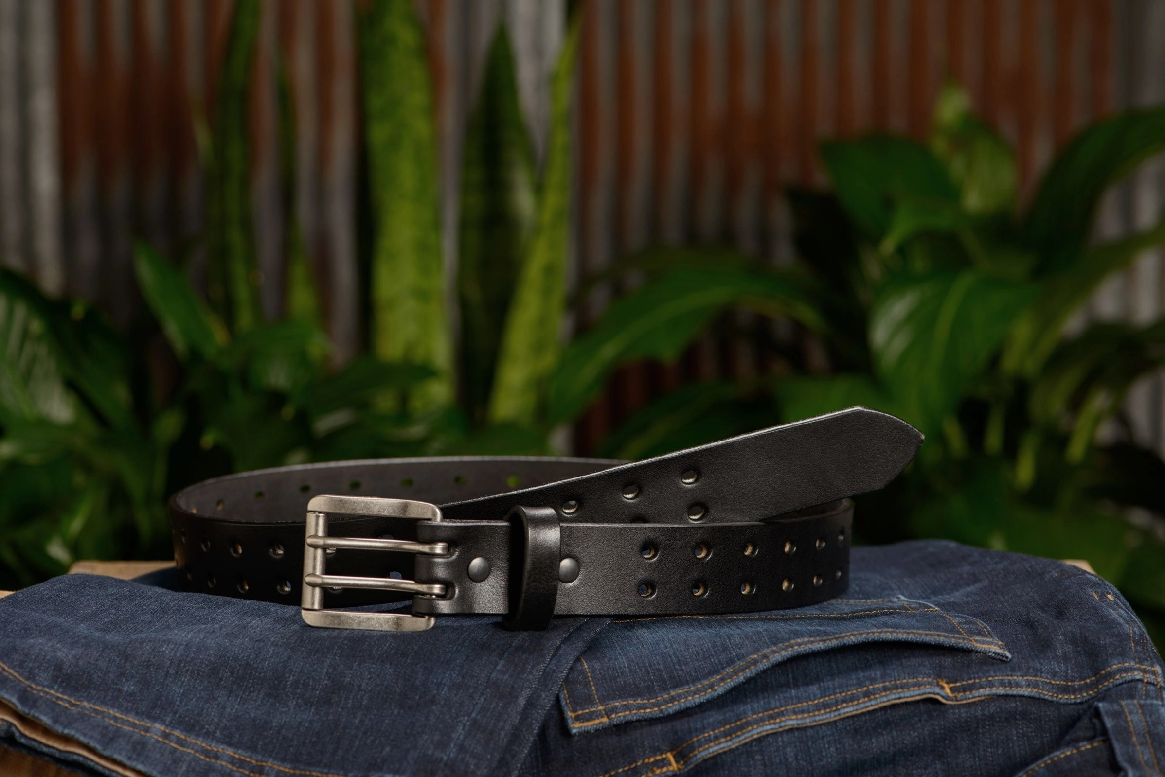 The Holey Bull: Men's Black Non Stitched Double Prong Leather Belt With Nickel Roller 1.50"